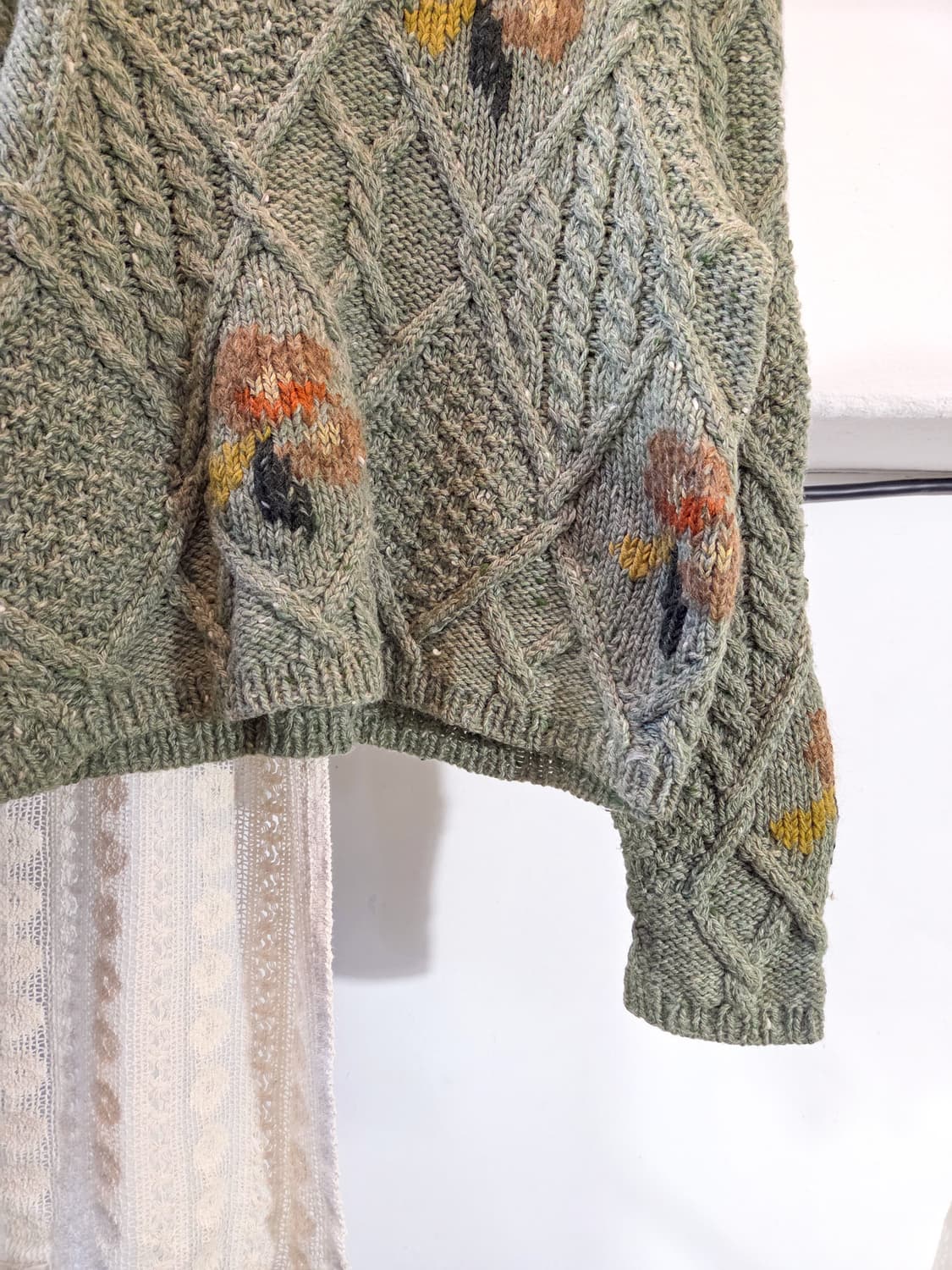 그리너리 패턴 크롭 니트 상품이미지3