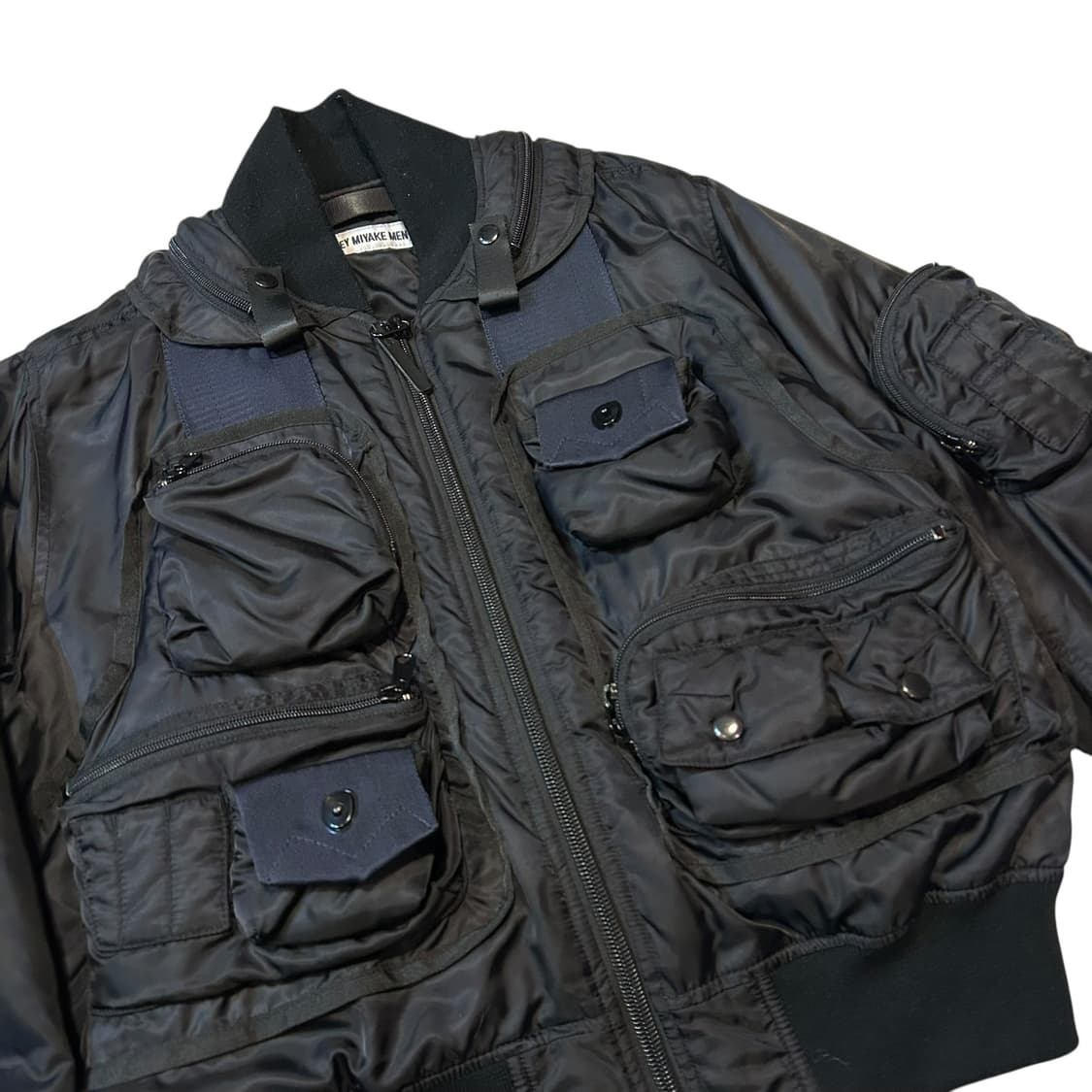 이세이미야케 맨 1996fw 카고 봄버 자켓 상품이미지4