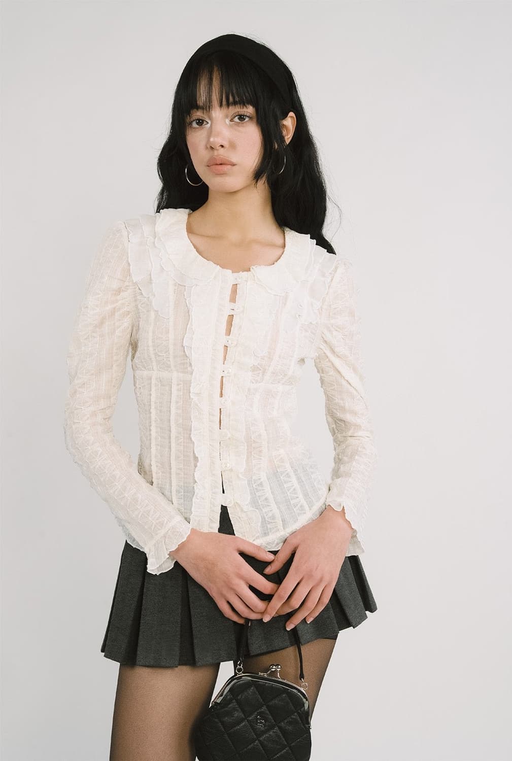 쓰리타임즈 threetimes Snow ruffle top 상품이미지1