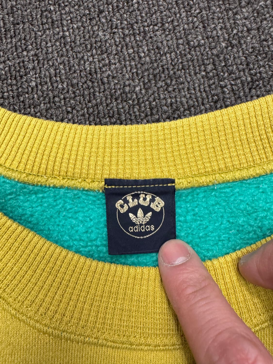 OS)CLUB adidas 빈티지 배색 기모 스웻셔츠 상품이미지3