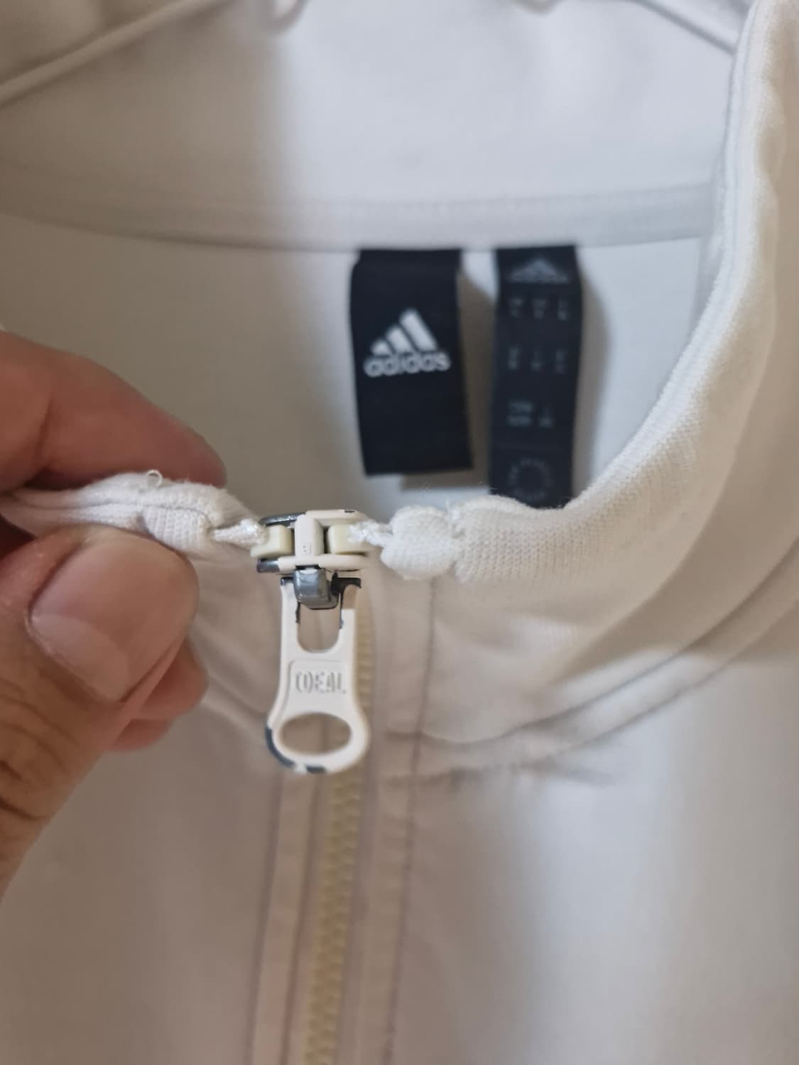 아디다스 레알마드리드 트랙탑 화이트 XL (실측100) 상품이미지5