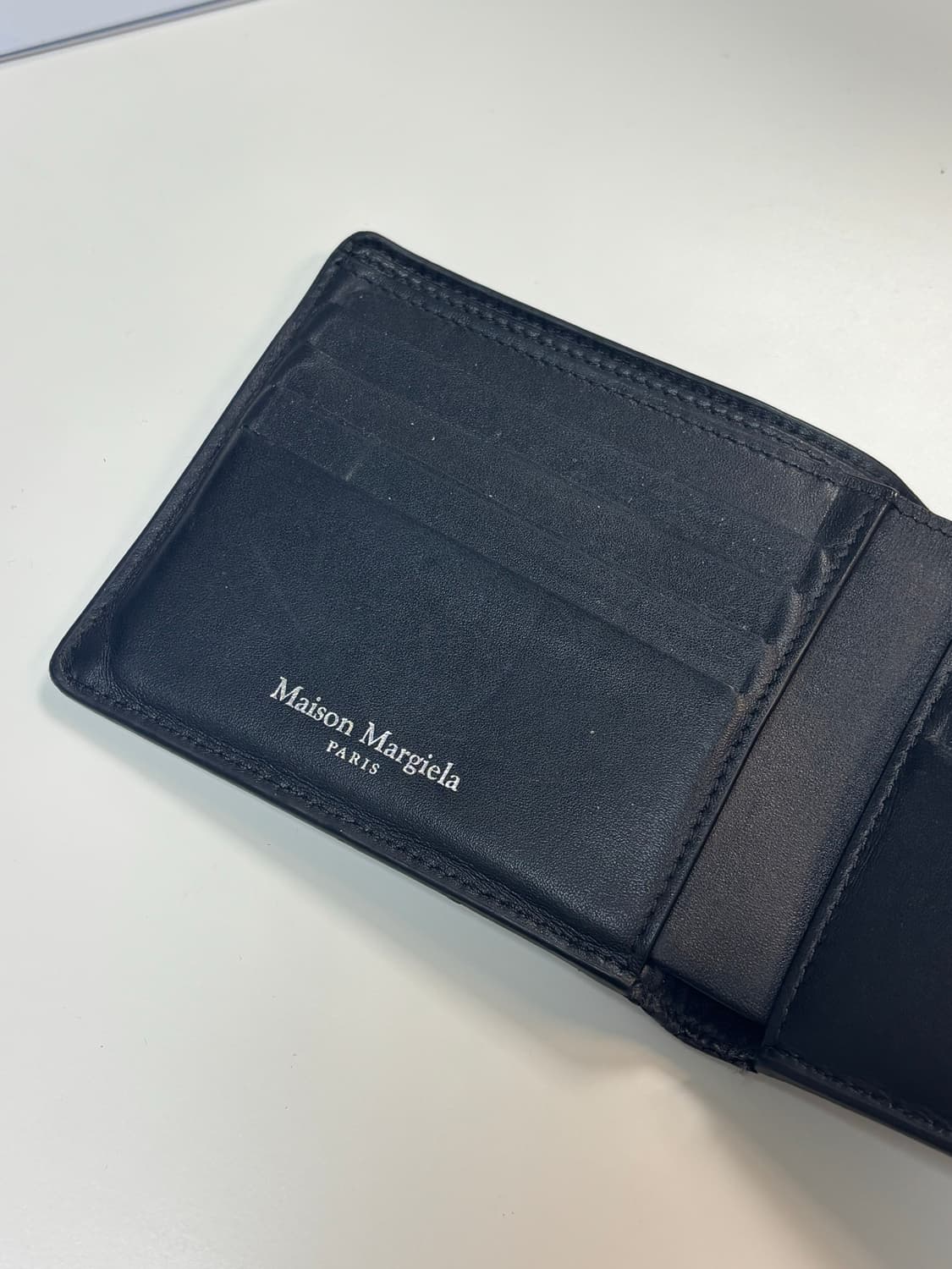 메종 마르지엘라 보빈 레더 반지갑 블랙 상품이미지3