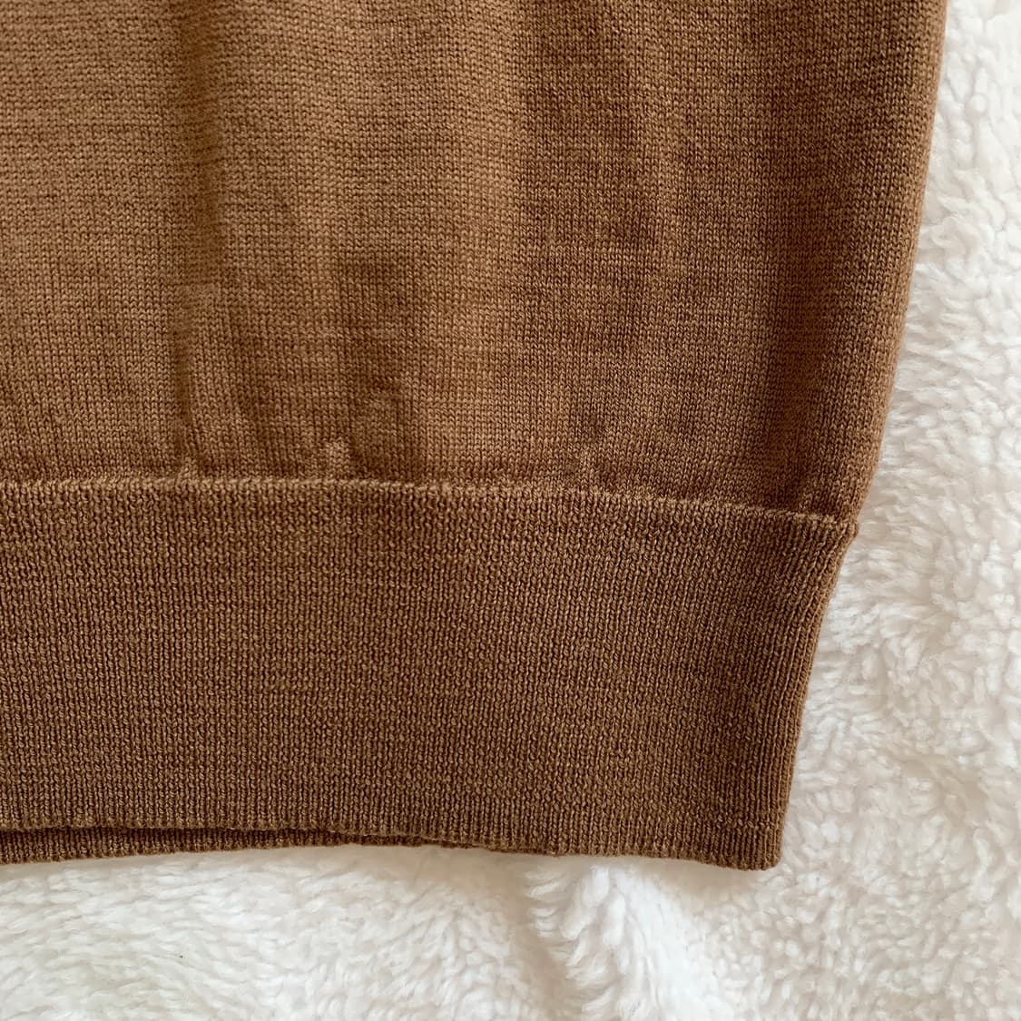 일본 유니클로 울 100  브이넥 니트 상품이미지7