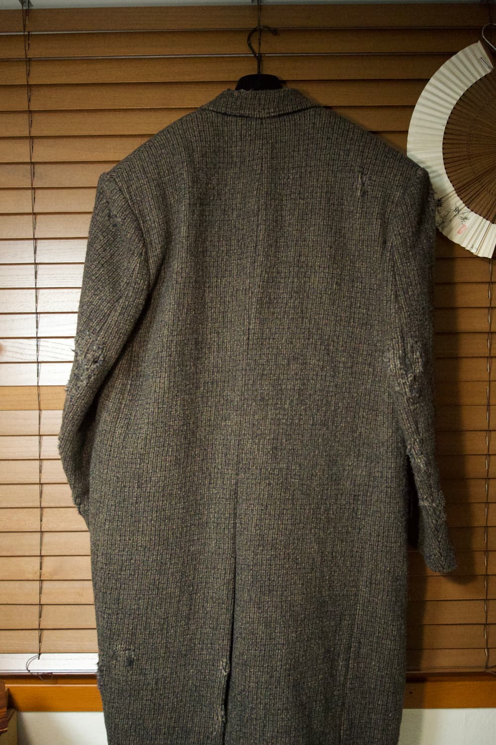 발렌시아가 디스트로이드 디스트레스드 코트 런웨이피스 상품이미지6