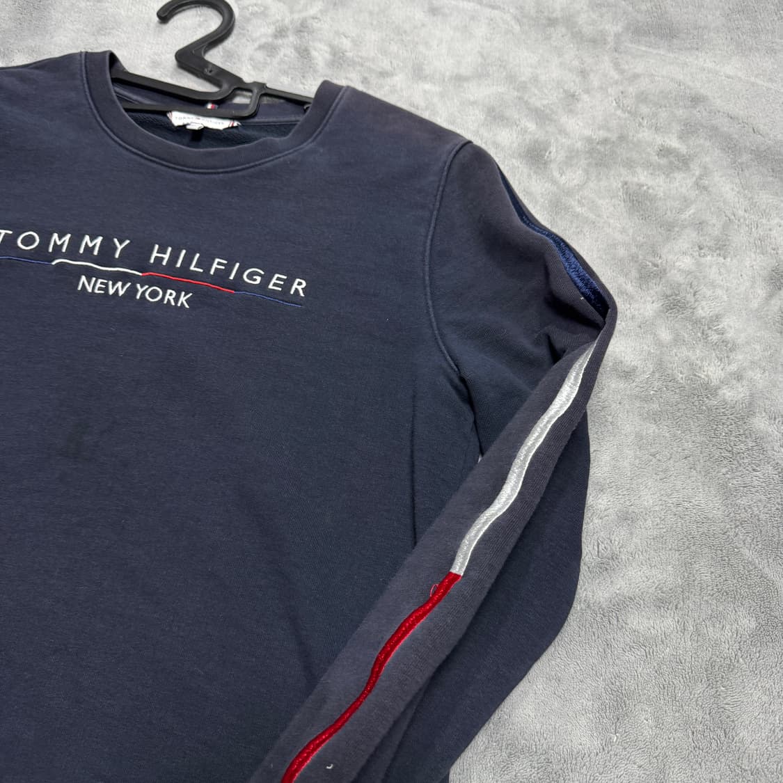 타미힐피거 맨투맨 상품이미지2