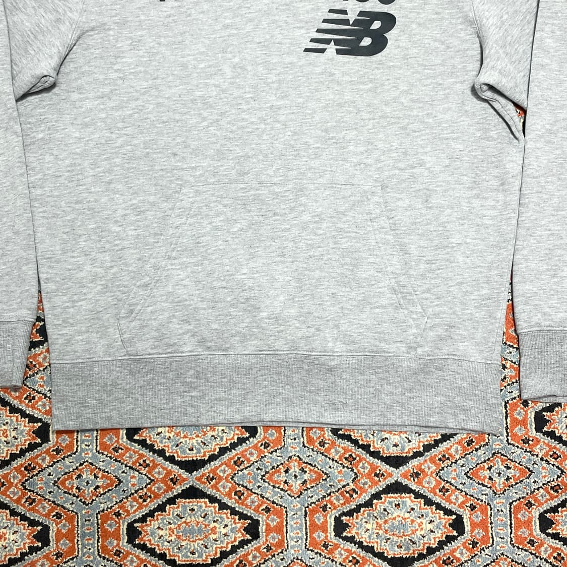 뉴발란스 스펠로고 그레이 기모 후드티셔츠 남성L 상품이미지3