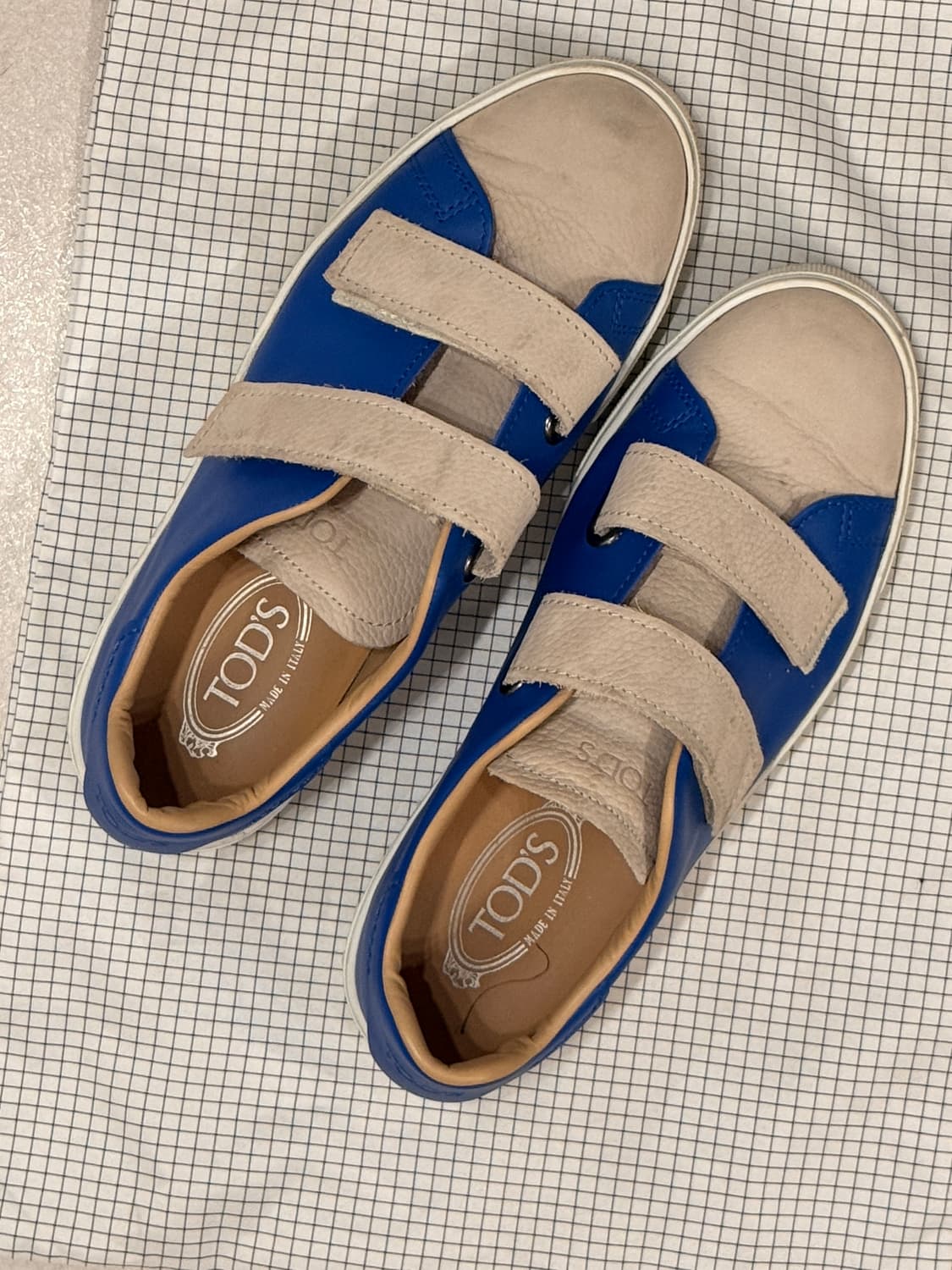 [정품] Tod's 남성용 블루 & 베이지 가죽 스니커즈 (극미중고) 상품이미지3