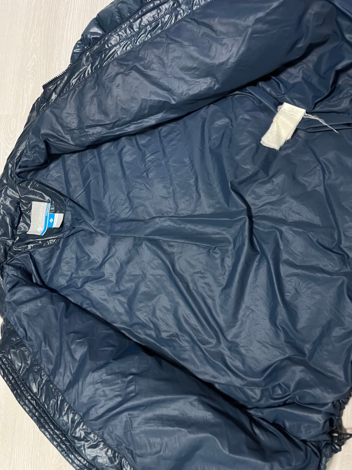 컬럼비아 경량패딩 L 상품이미지5