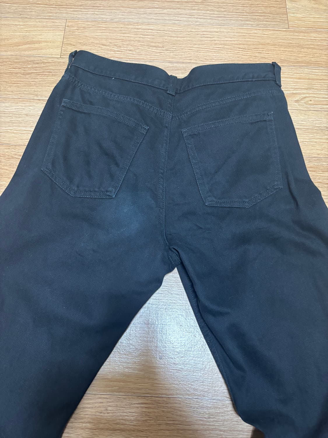 코스 블랙 부츠컷 청바지 상품이미지2