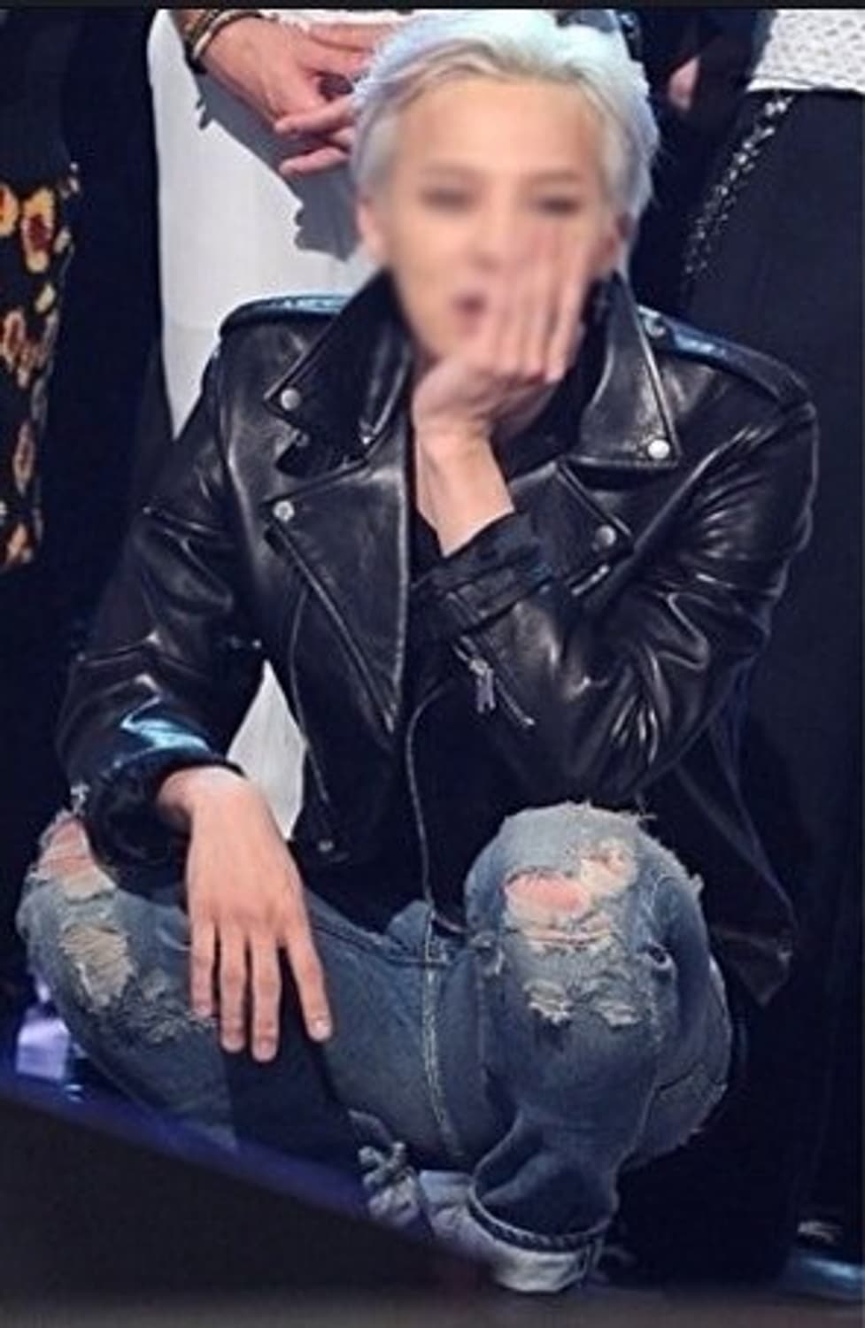 생로랑 13fw 무파진 삽니다. 상품이미지1