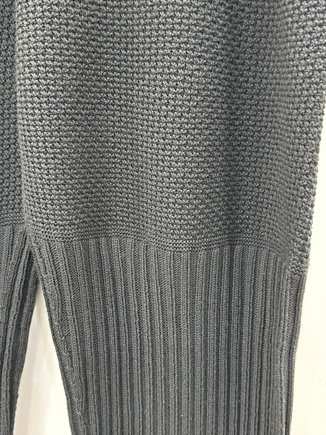 옴므 플리세 이세이미야케 바지 상품이미지3