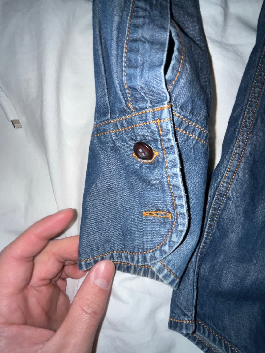 미우미우 샴브레이 셔츠 m 상품이미지3