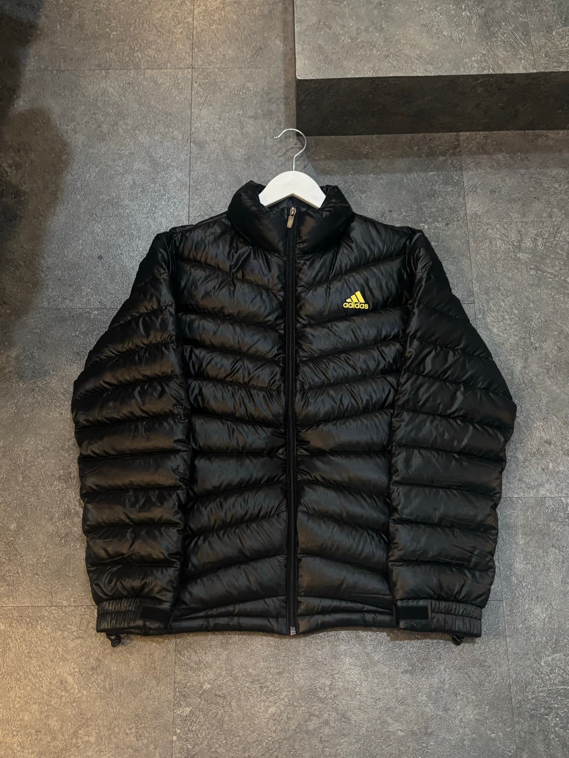 아디다스 구스다운 경량패딩 95사이즈 상품이미지2