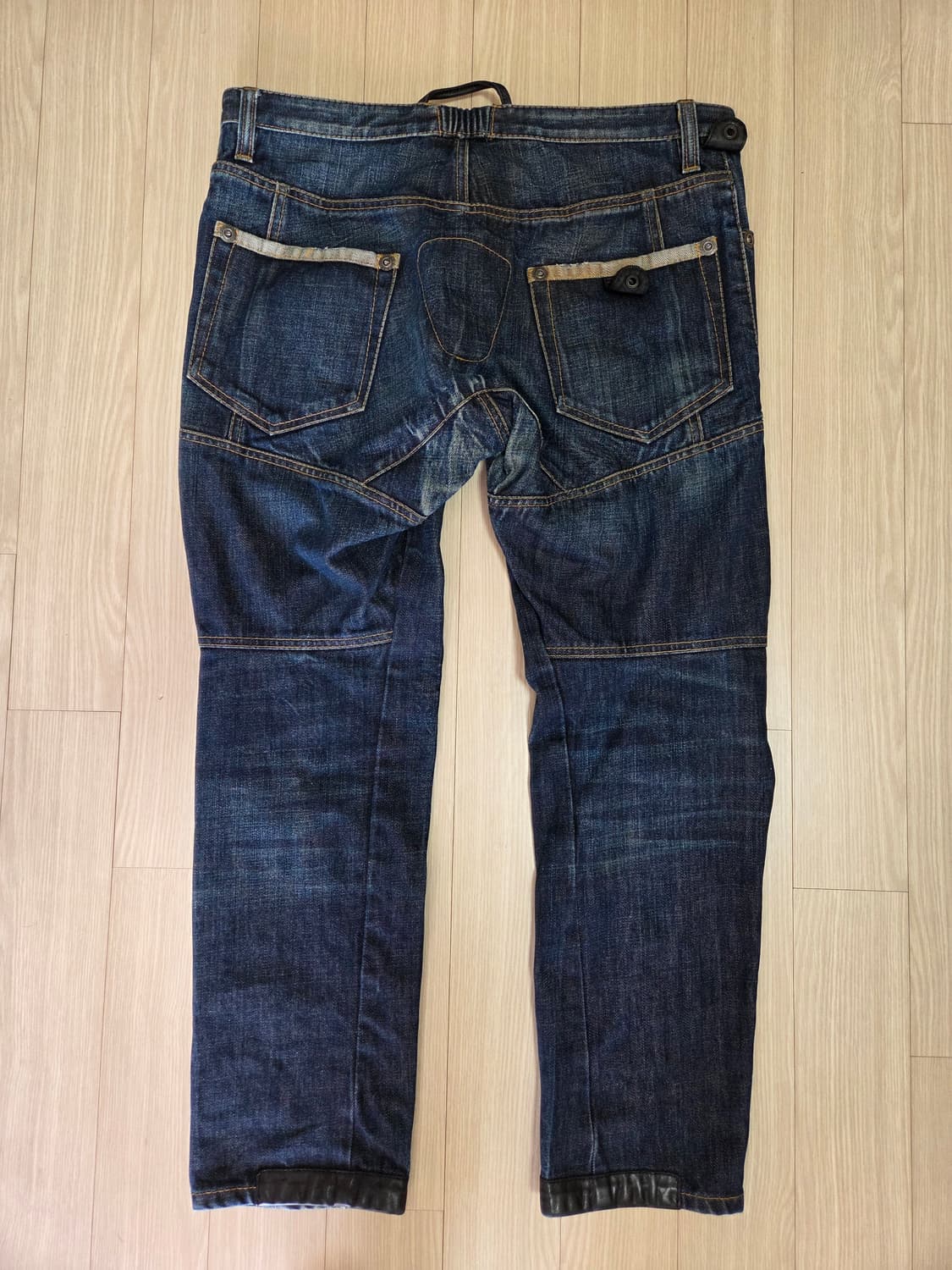 디스퀘어드 가죽 디테일 데님팬츠 상품이미지2