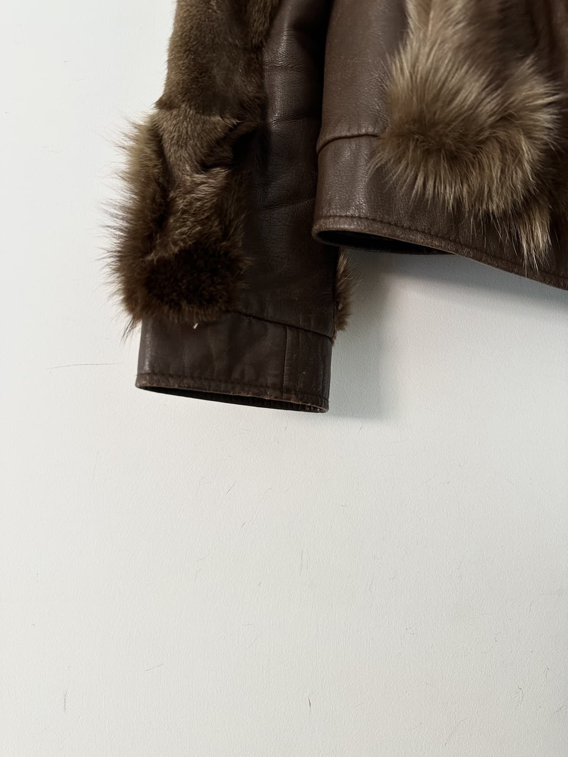 Neck buckle dual fur leather jacket/ 폭스퍼 상품이미지3