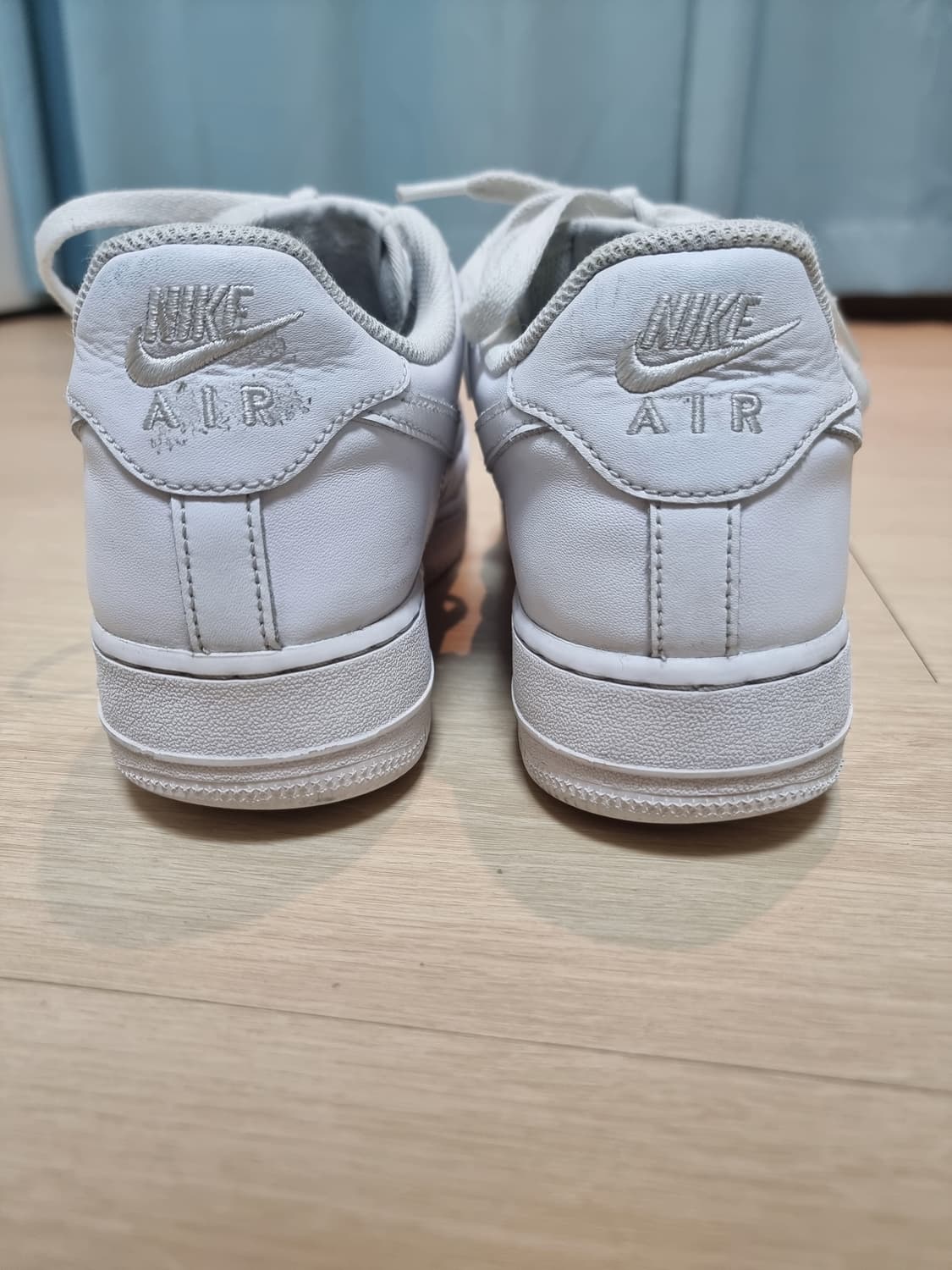 나이키 에어포스1 '07 화이트 (275) 상품이미지4