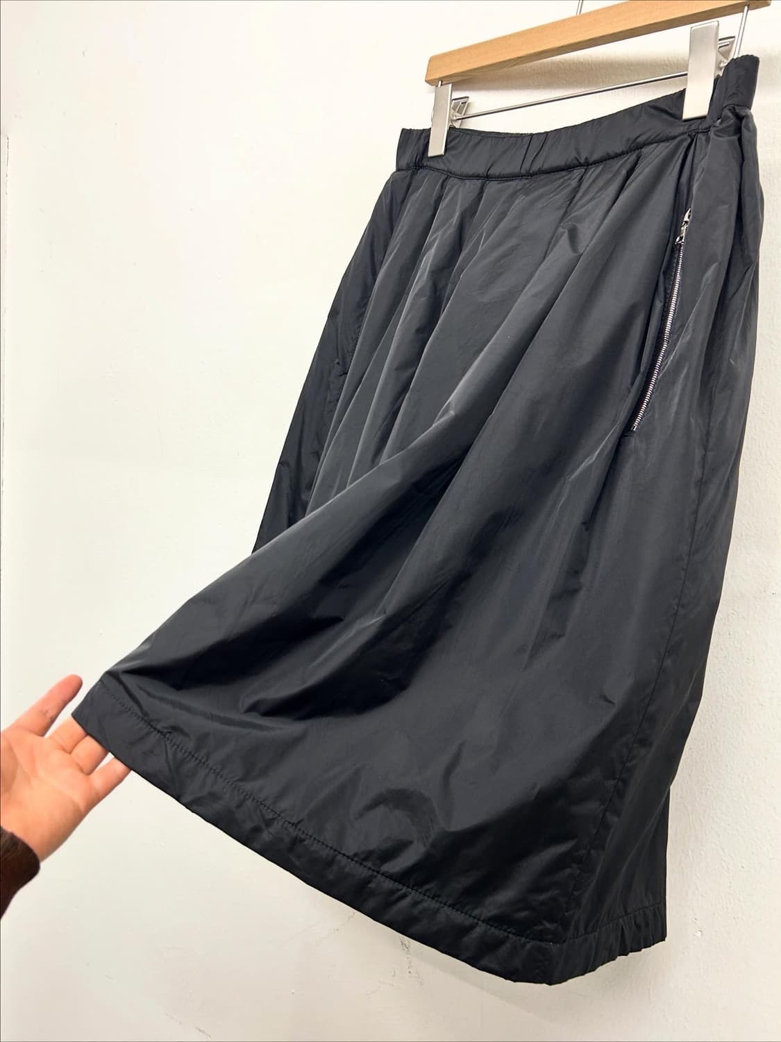 아크네 스튜디오 블랙 패딩 스커트 상품이미지3