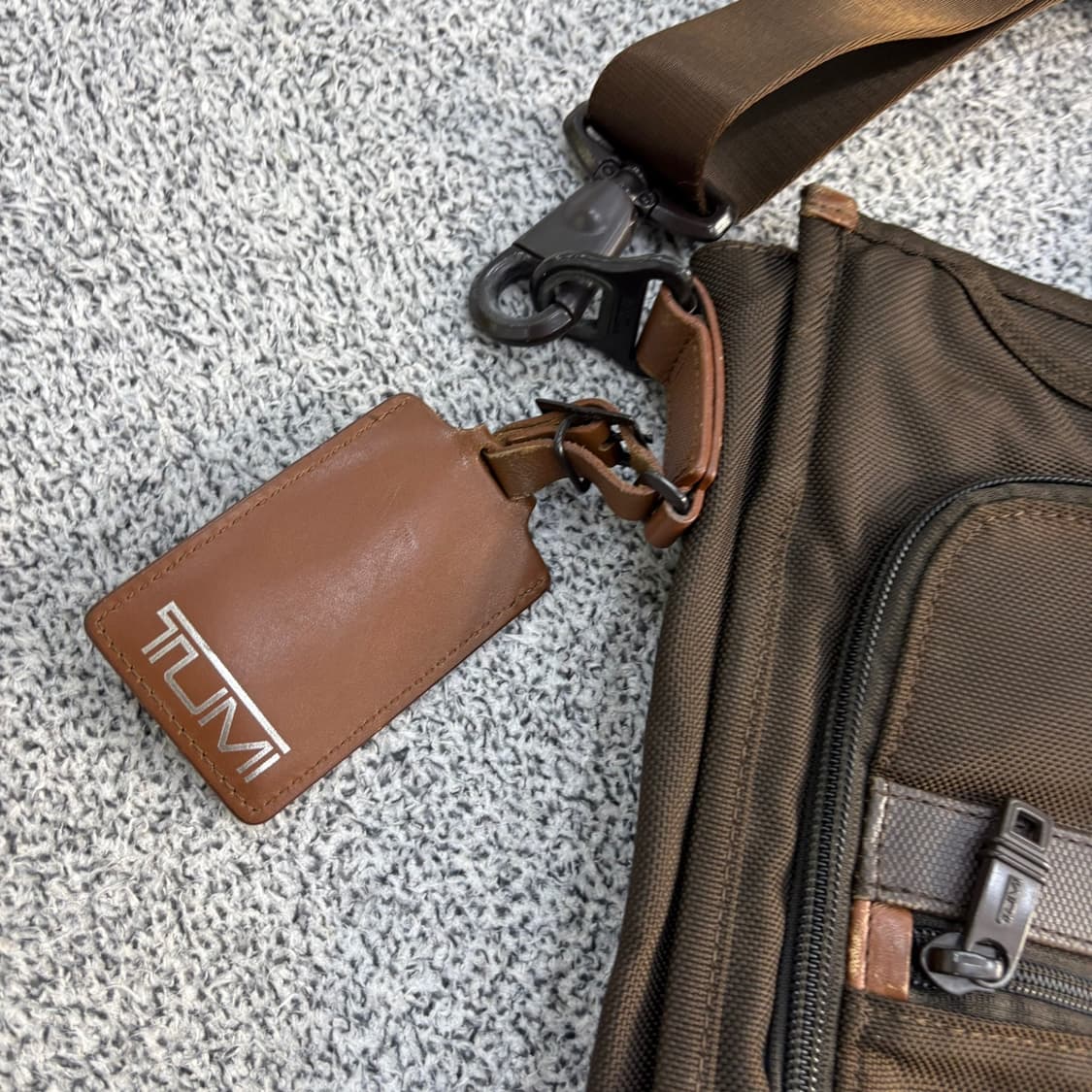 투미 서류가방 비즈니스 크로스백 0409J 상품이미지2