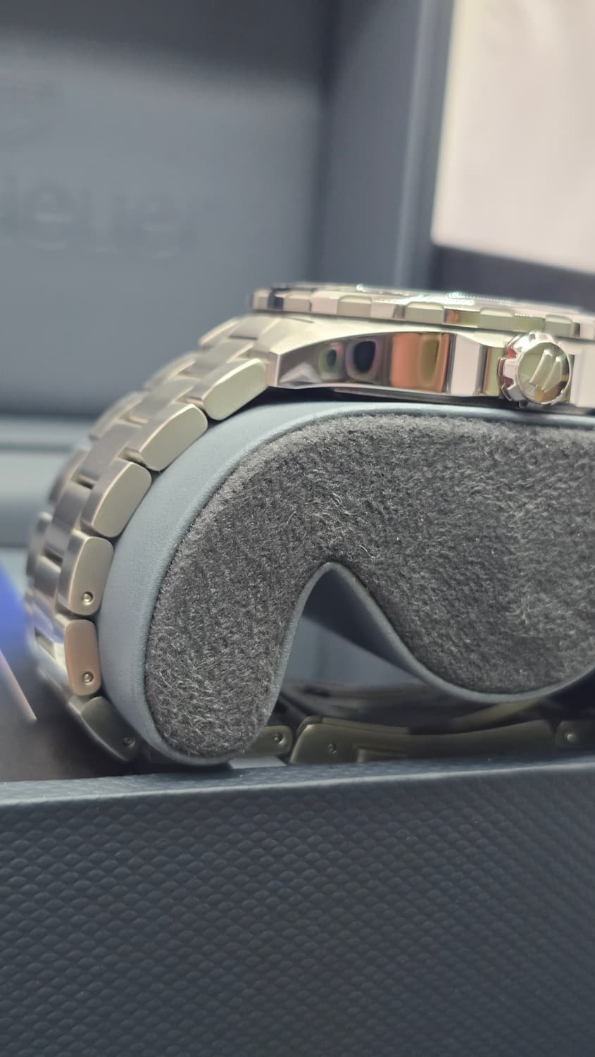 태그호이어 포뮬러1 칼리버5 25년 9월 오토매틱 세라믹 시계 상품이미지5