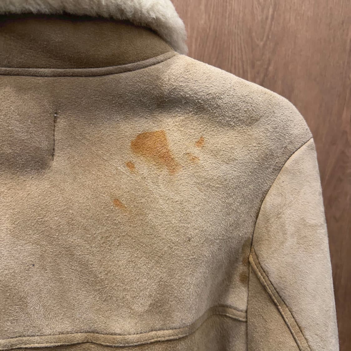 아크네 스튜디오 시어링 무스탕 자켓 언밸런스 지퍼 사이드 포켓 베이지 상품이미지8