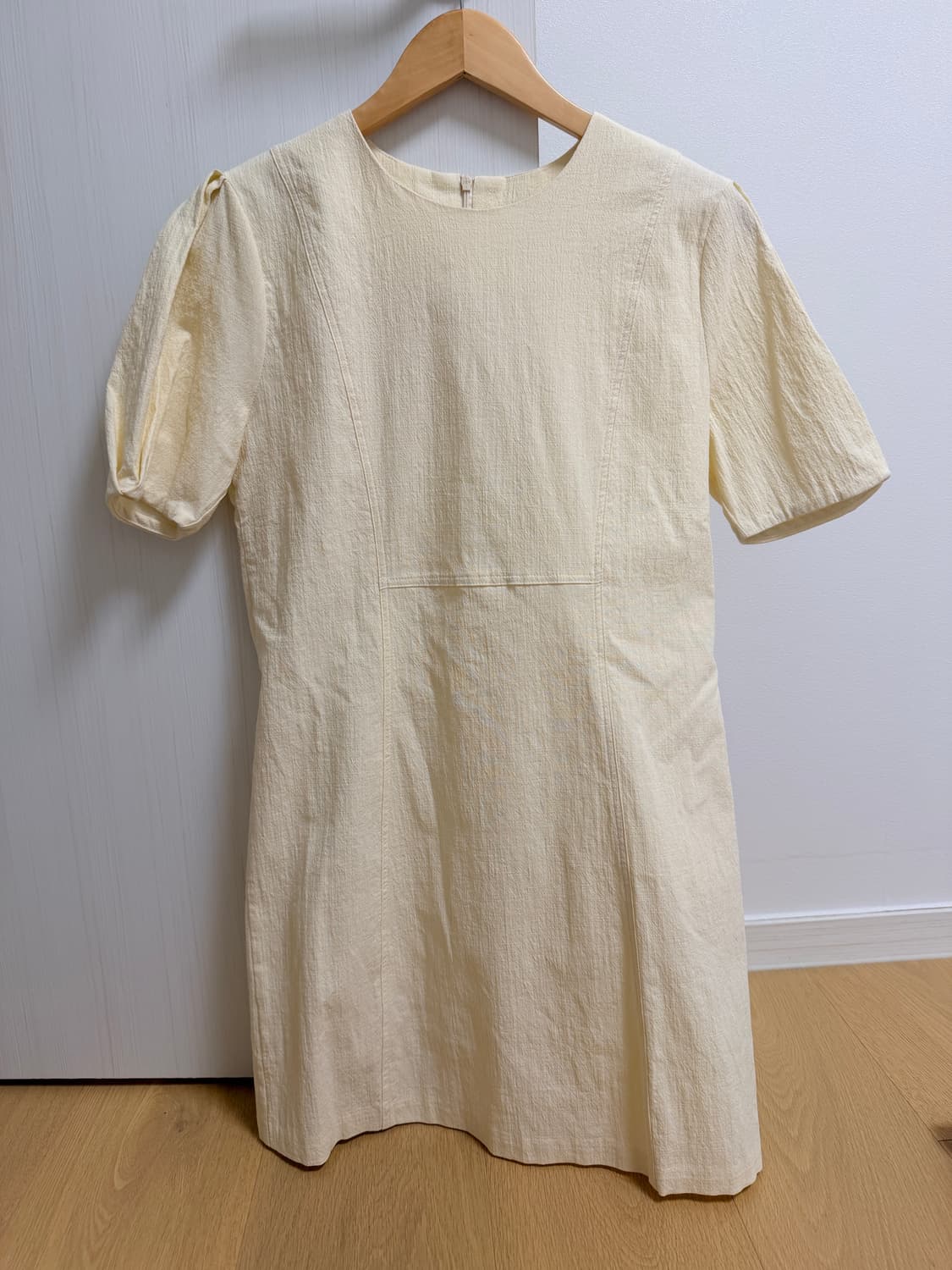 연노랑 반팔 원피스 판매합니다  상품이미지2