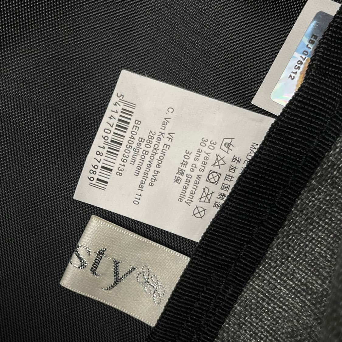 이스트팩 x 체스티 (Eastpak x Chesty) 상품이미지6