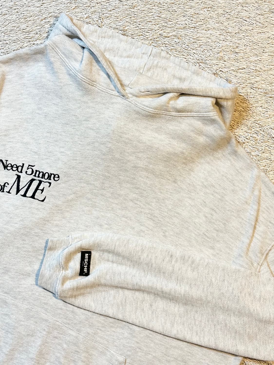 미스치프 need 5 more of me 후드티 라이트그레이 상품이미지3