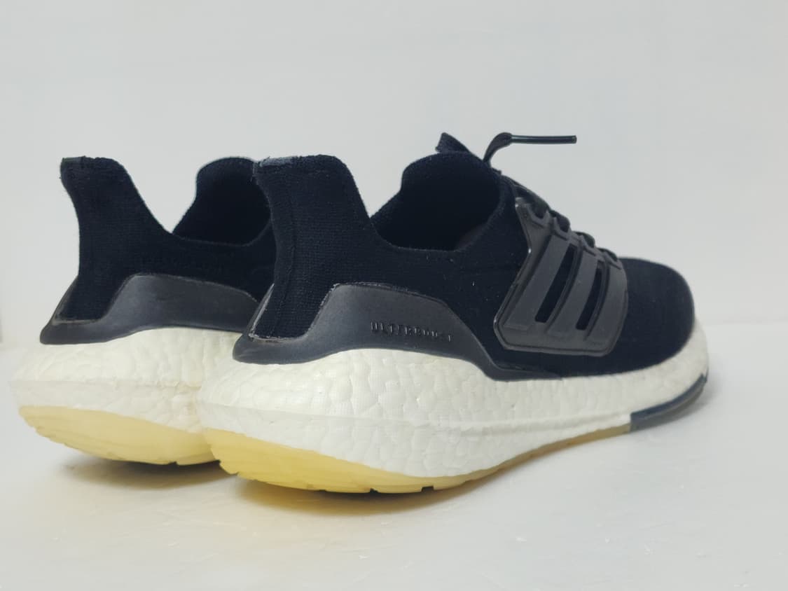 아디다스 울트라부스트 블랙 235mm 상품이미지2