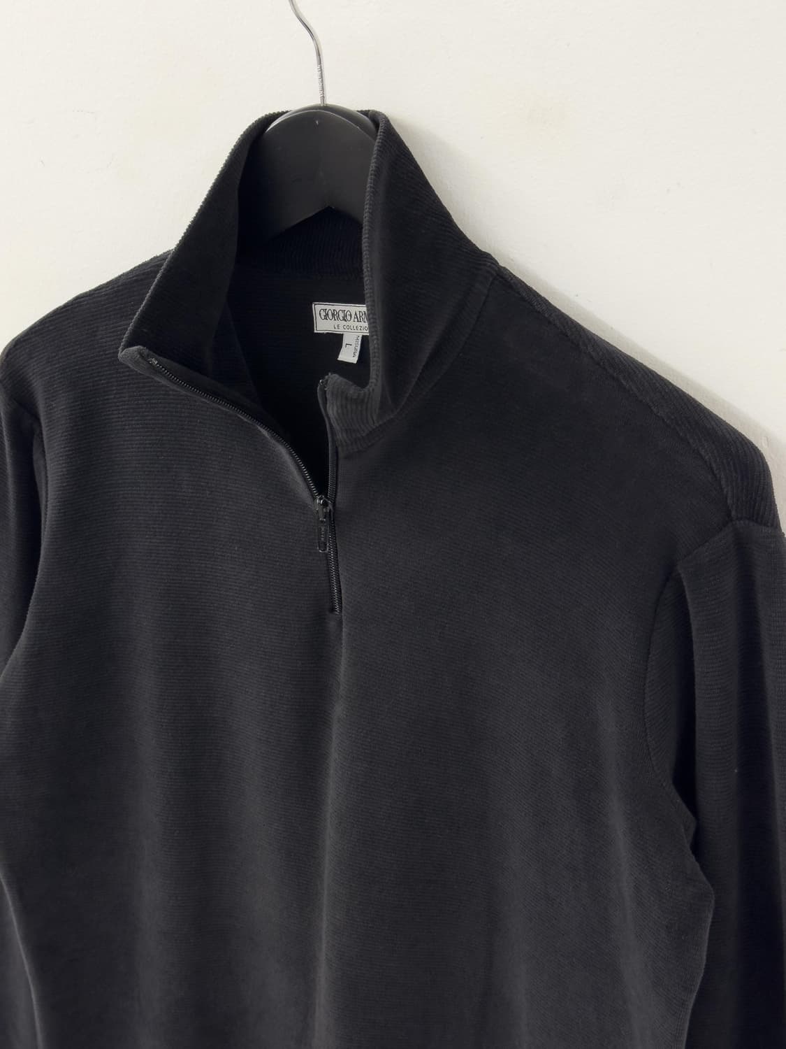 조르지오 아르마니 벨벳 집업 탑 상품이미지1