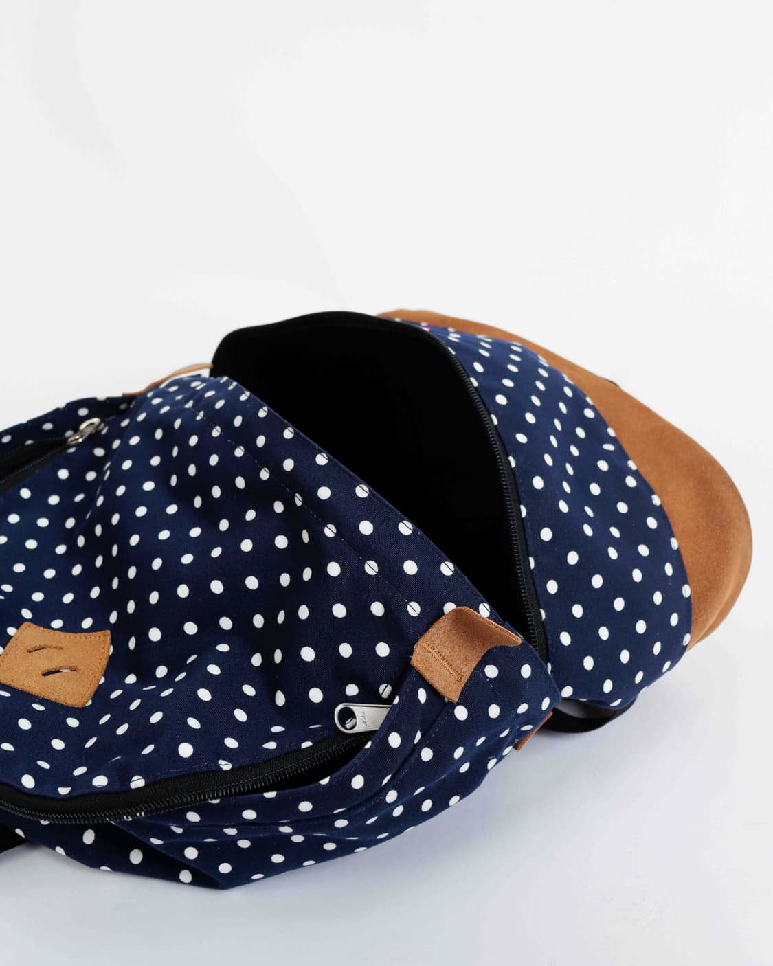 [THE NORTH FACE] 도트 패턴 스웨이드 데이팩 상품이미지8