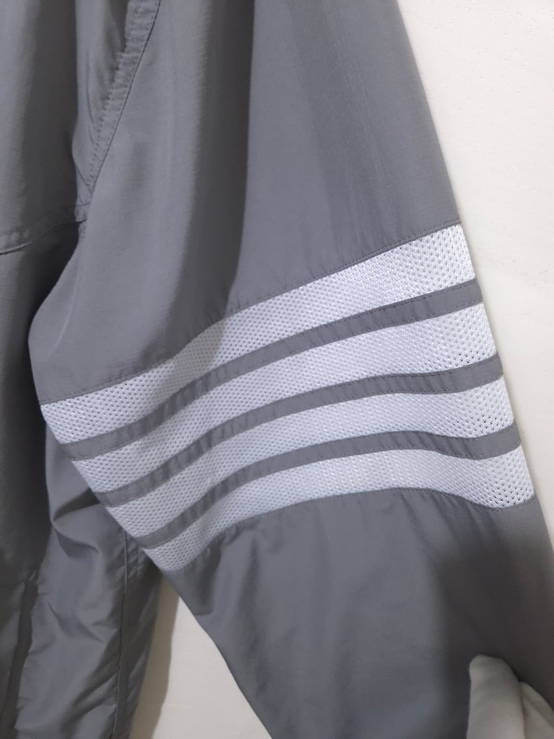 [새상품급] 톰브라운 립스탑 바람막이 자켓 2Size 상품이미지7