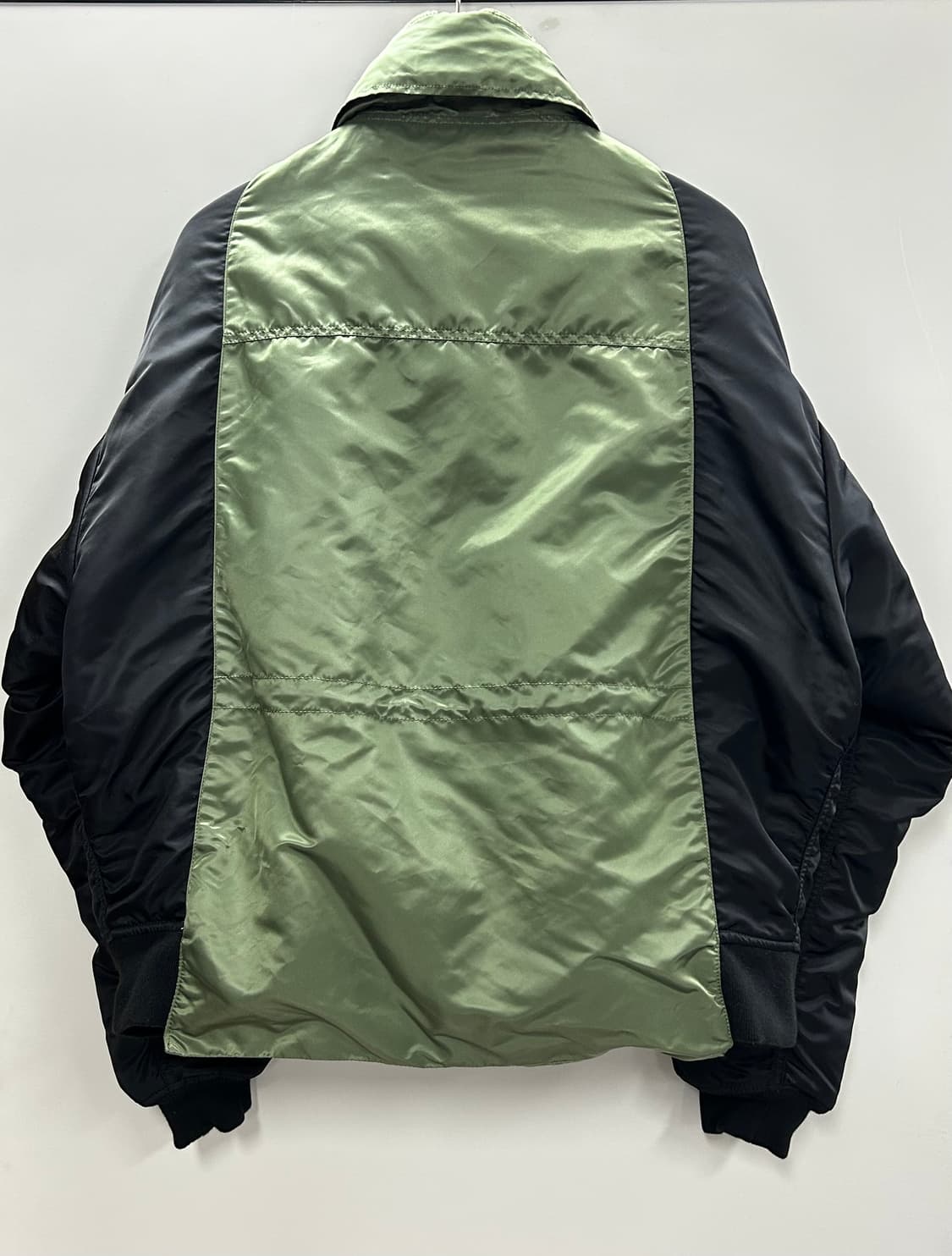 베트멍 x 알파 인더스트리 봄버 자켓 상품이미지5