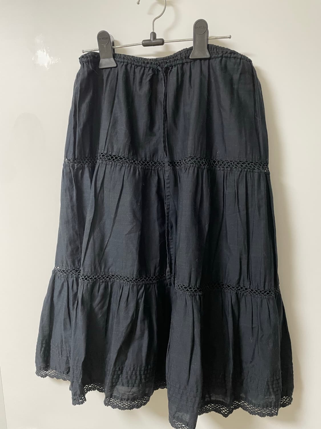 블랙 미디 스커트 상품이미지1