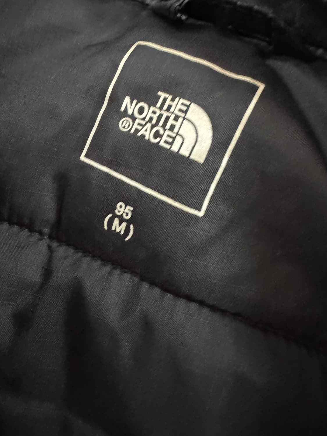 노스페이스 레드 로고 경량 패딩 자켓 상품이미지4