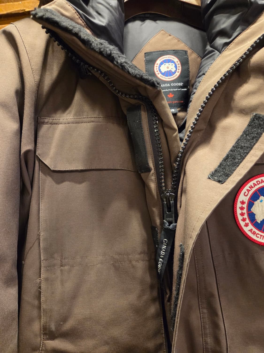 캐나다구스 다운자켓 상품이미지3