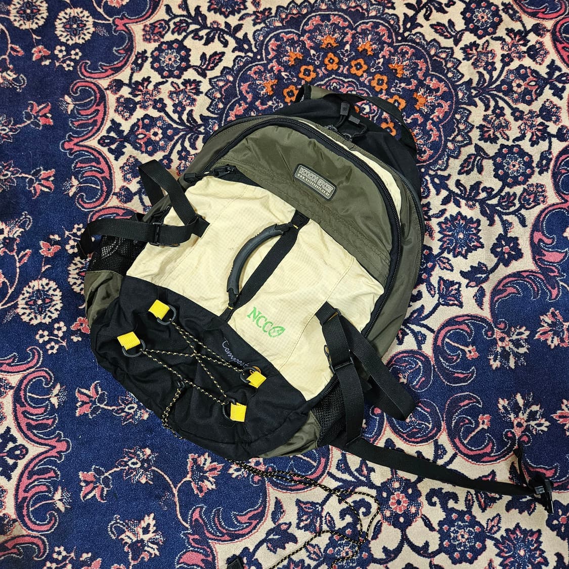 코오롱 올드스쿨 카키 배색 고프코서 등산백팩 27리터 상품이미지1