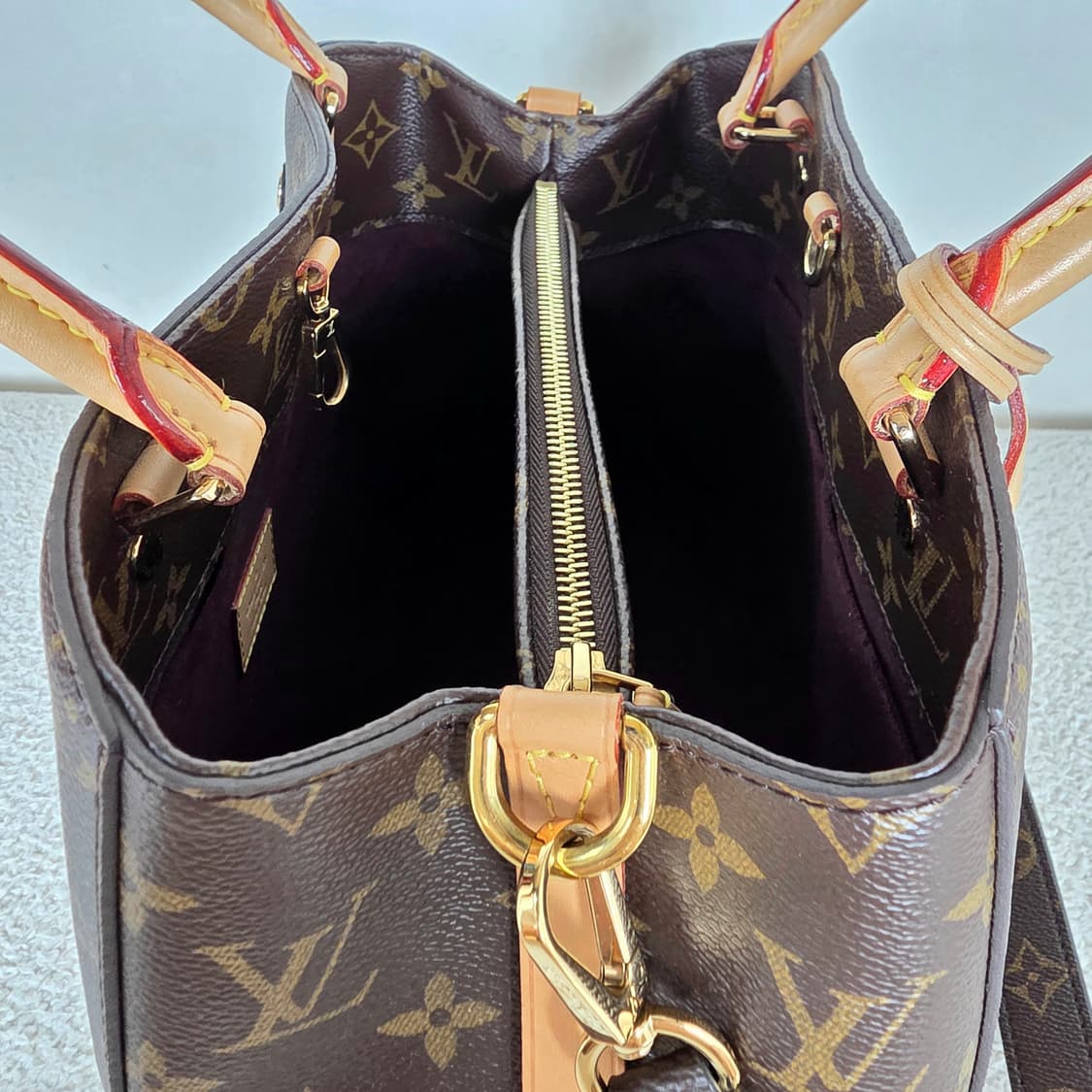 루이비통 토트백 몽테뉴 MM  상품이미지8