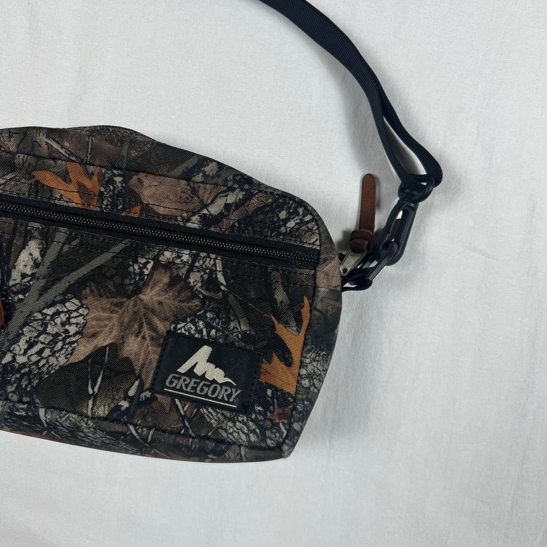 그레고리 gregory 로고 크로스백 가방 상품이미지2