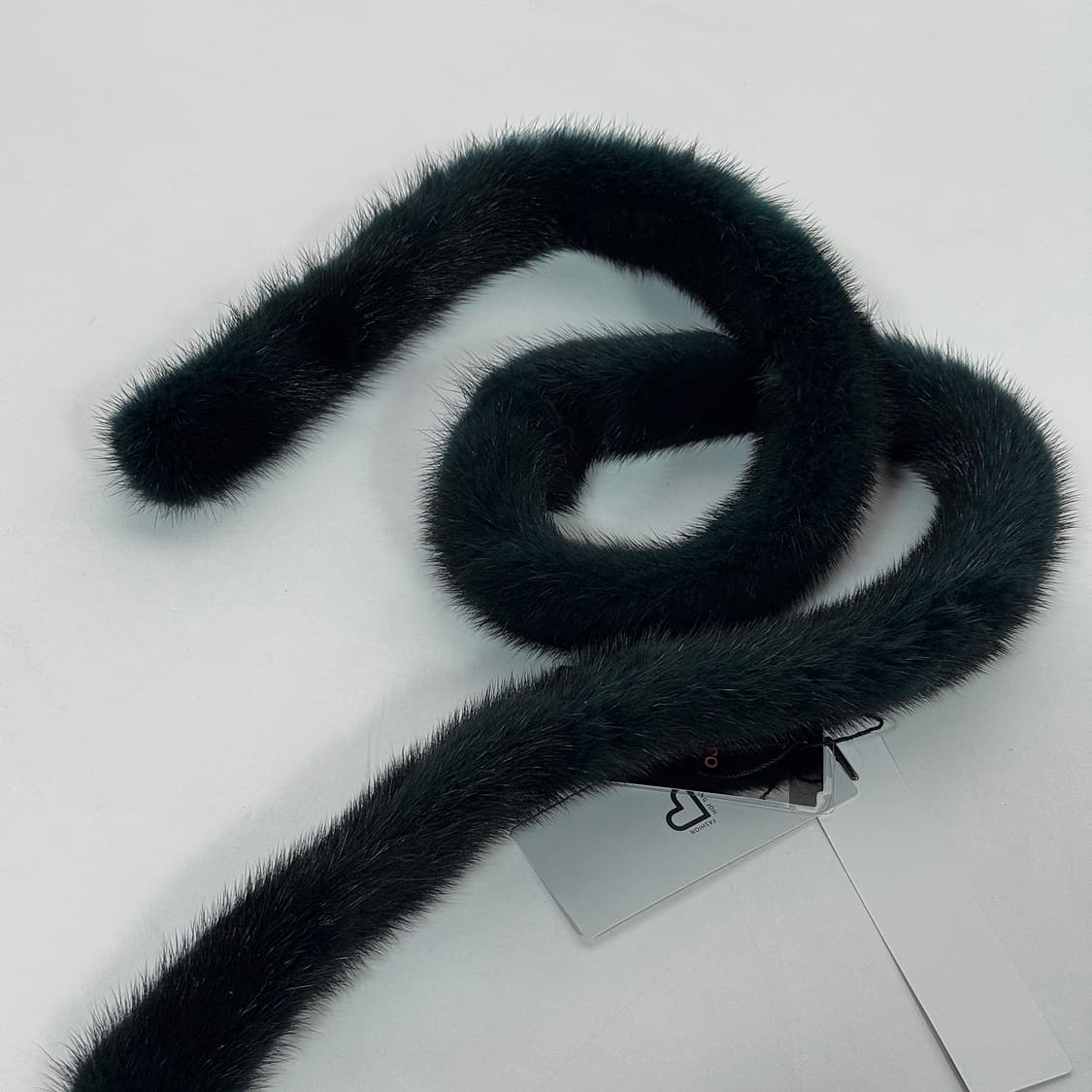 웅가로 ungaro 타이 밍크 머플러 [새상품] 상품이미지2