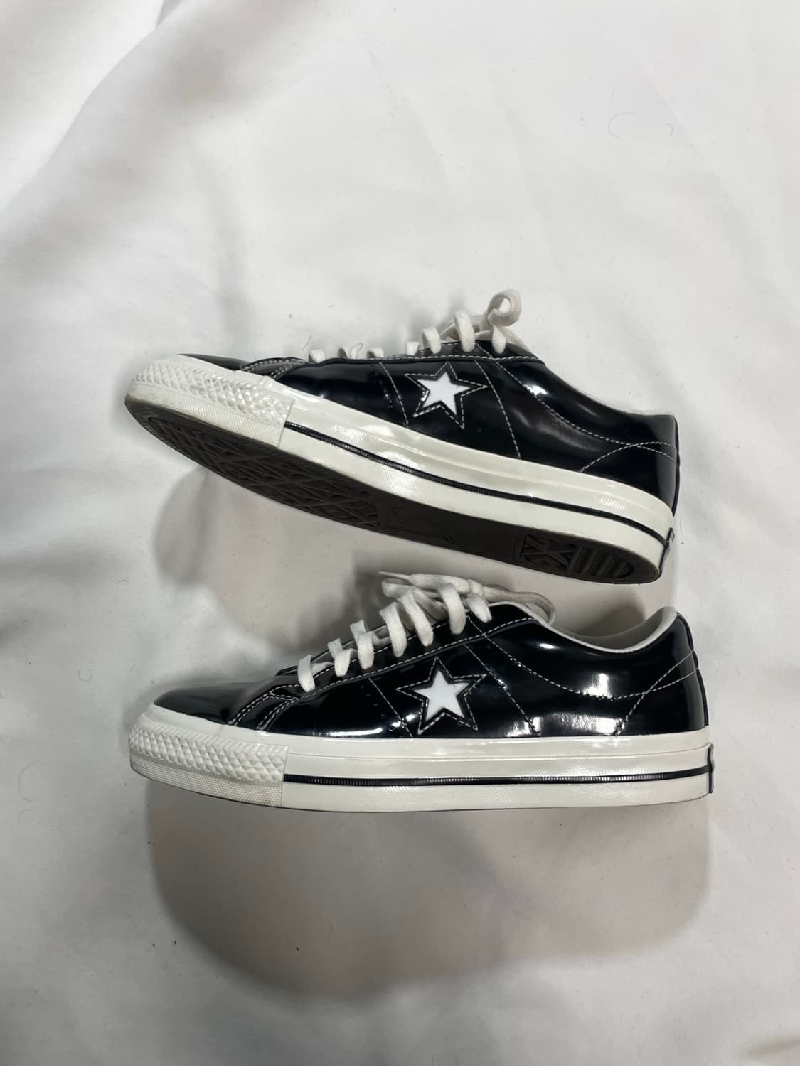 코르티스 주훈 컨버스 원스타 유광 레더 로우 상품이미지1