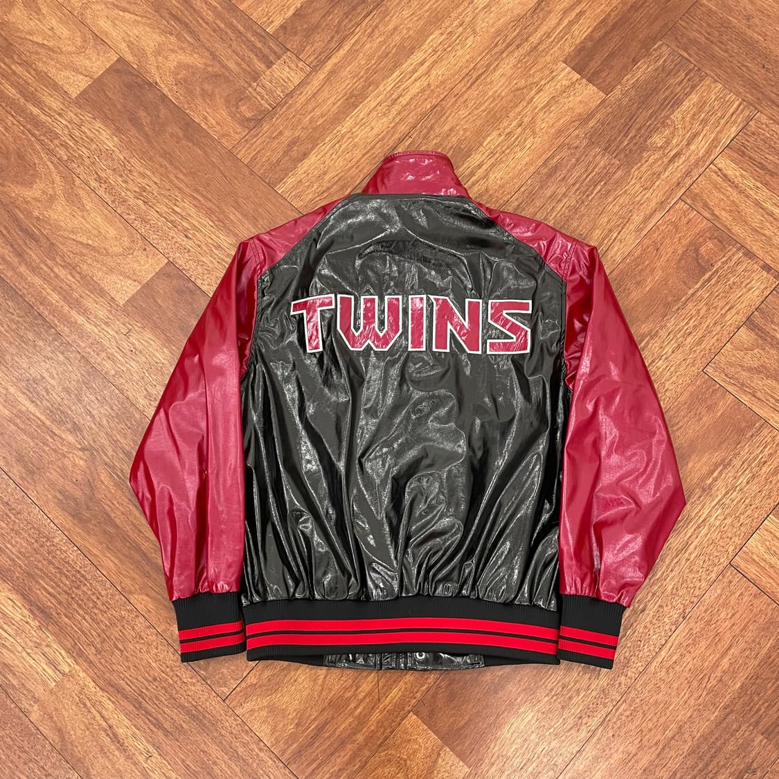 LG트윈스 유광 점퍼 상품이미지2