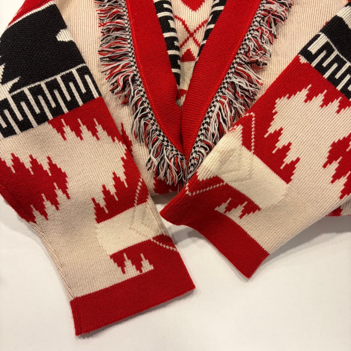 [M] 17FW 알라누이 패턴 프린지 캐시미어 가디건 D371 상품이미지7