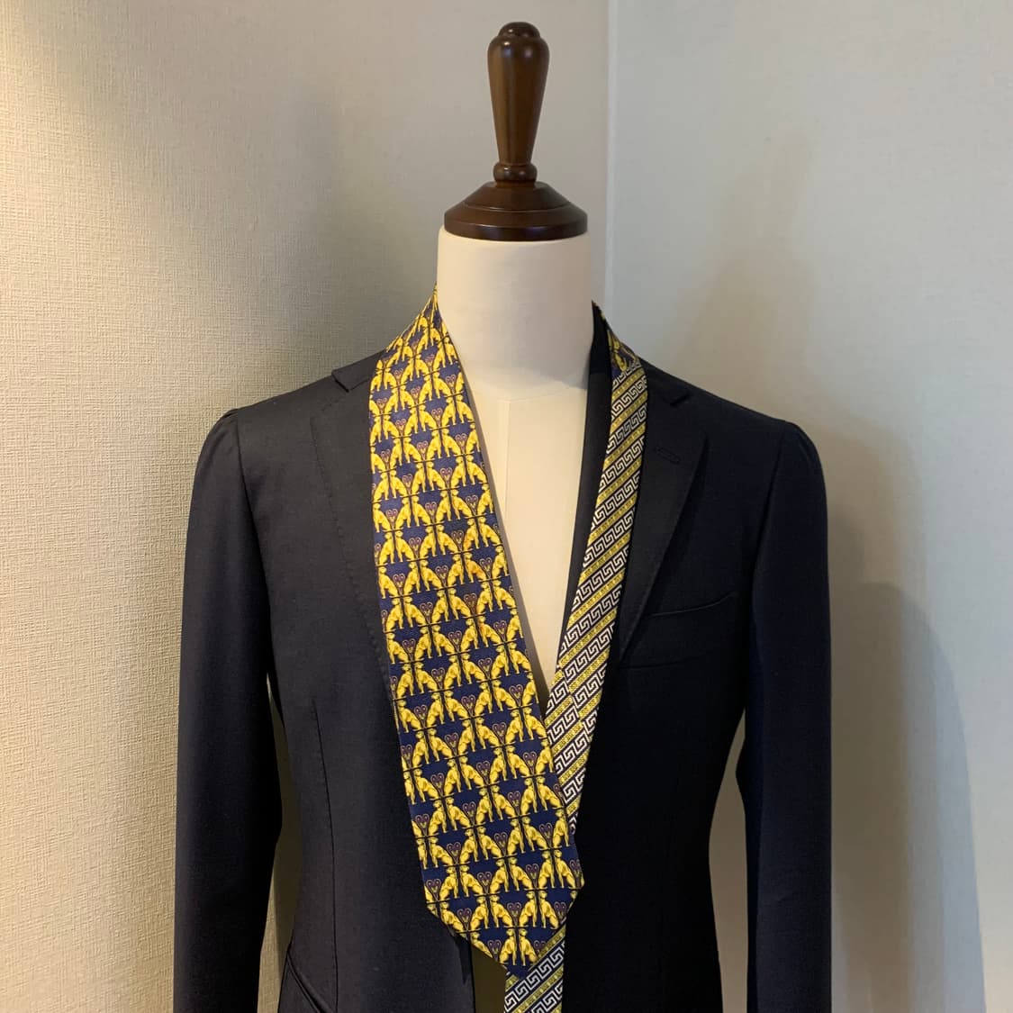 베르사체(VERSACE) 명품넥타이 B+등급 클래식 정장룩코디 상품이미지1