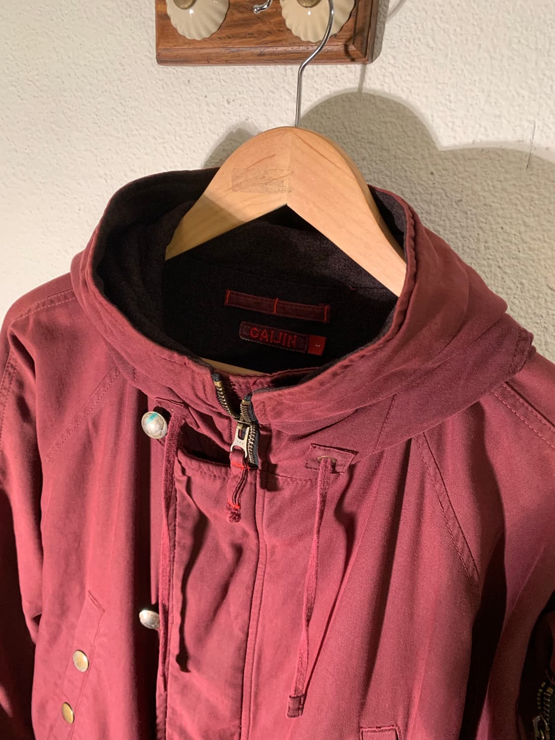 가이진메이드 콘초 사선 버튼 필드파카 상품이미지6