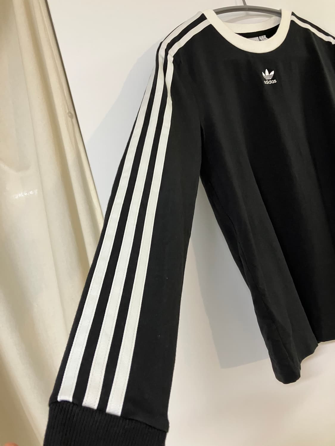 [Woman] adidas Originals 맨투맨 티셔츠 상품이미지4