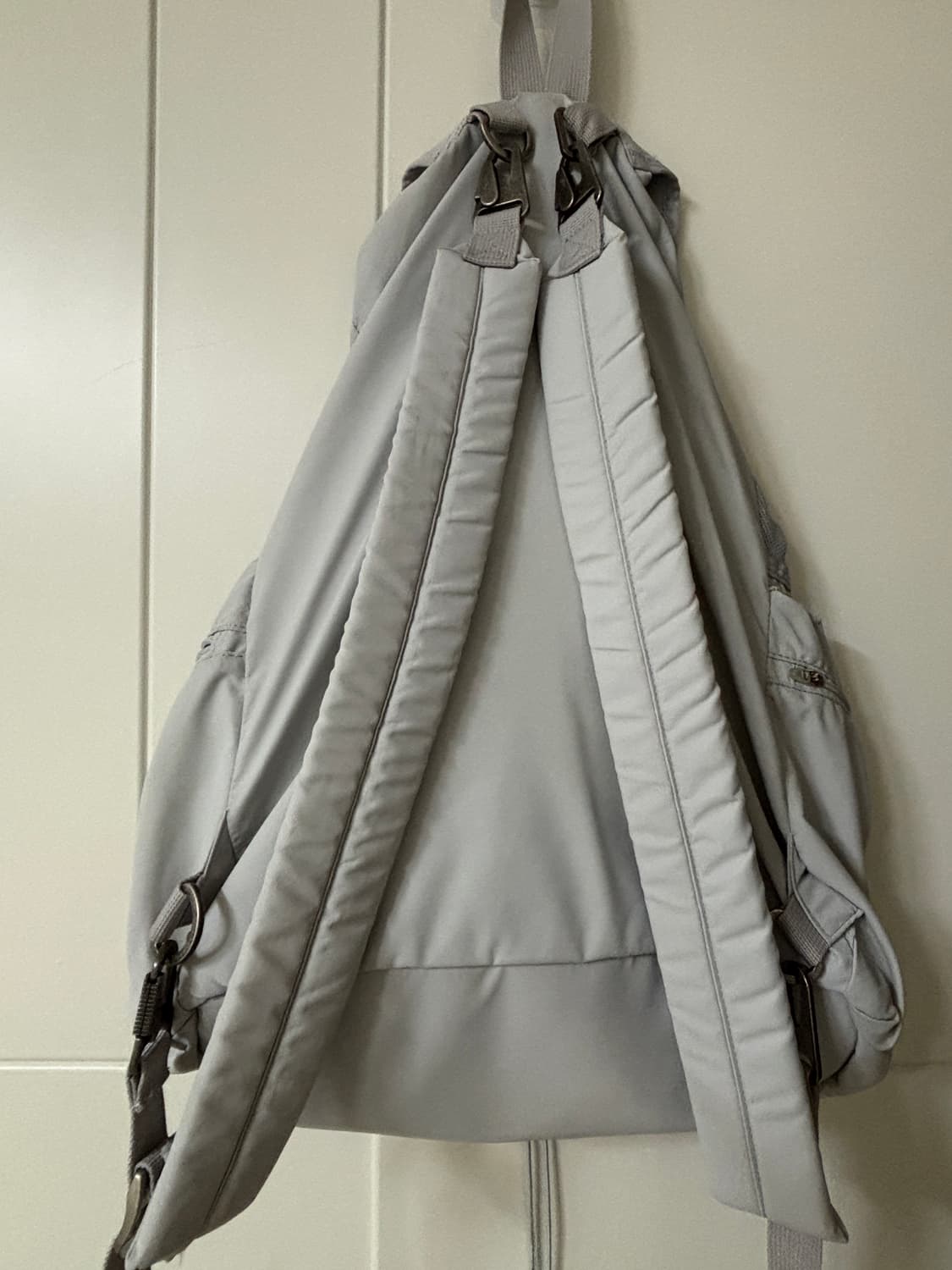 오호스 리버시블 스트링 백팩 상품이미지4