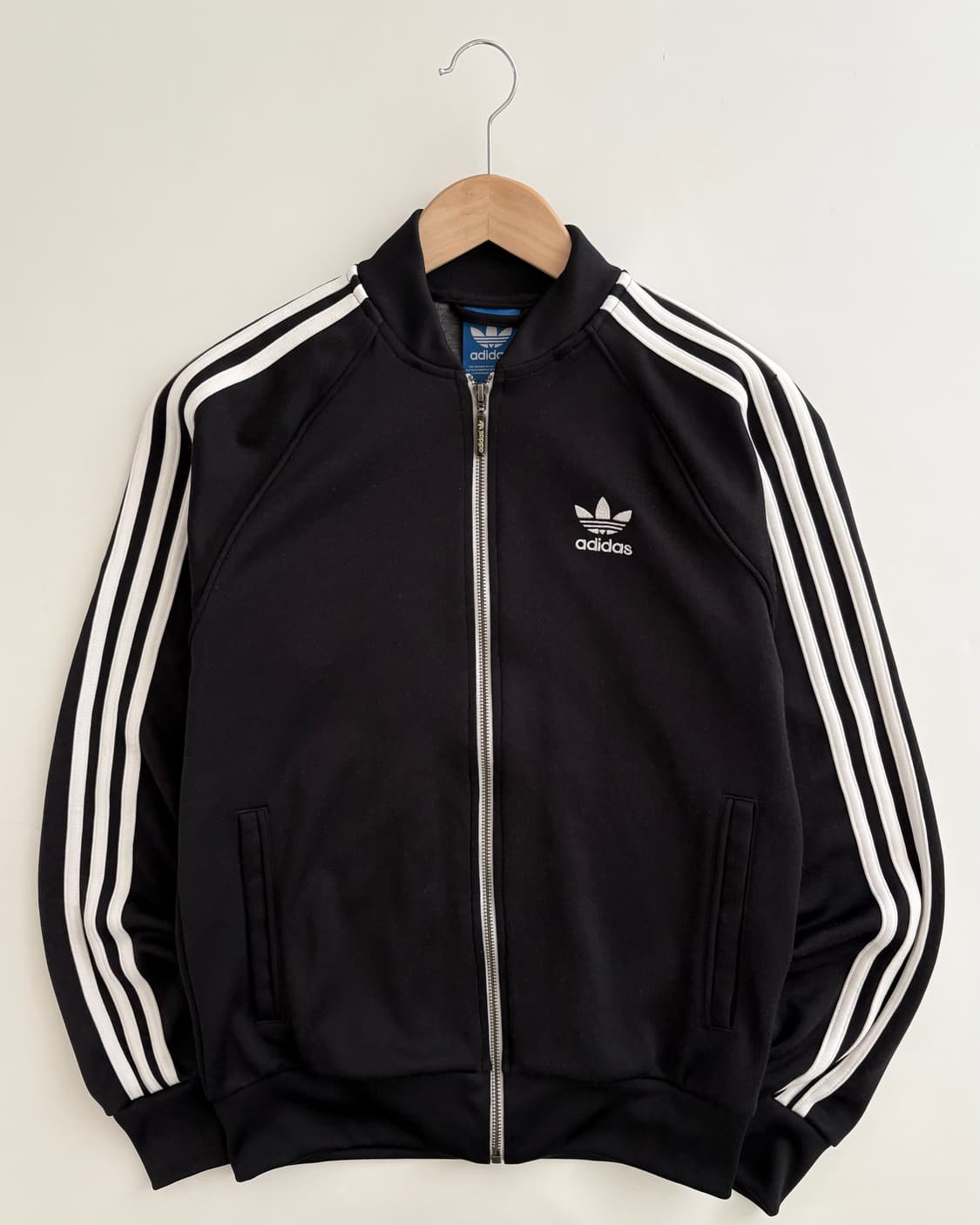 Adidas 아디다스 블랙컬러 SST 유넥 트랙탑 상품이미지4