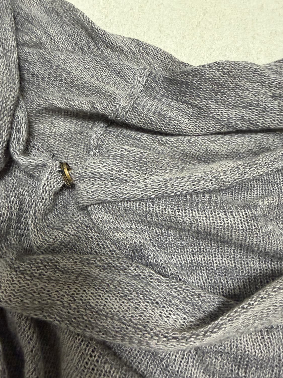 button drape off shoulder 사선 오프숄더 상품이미지4