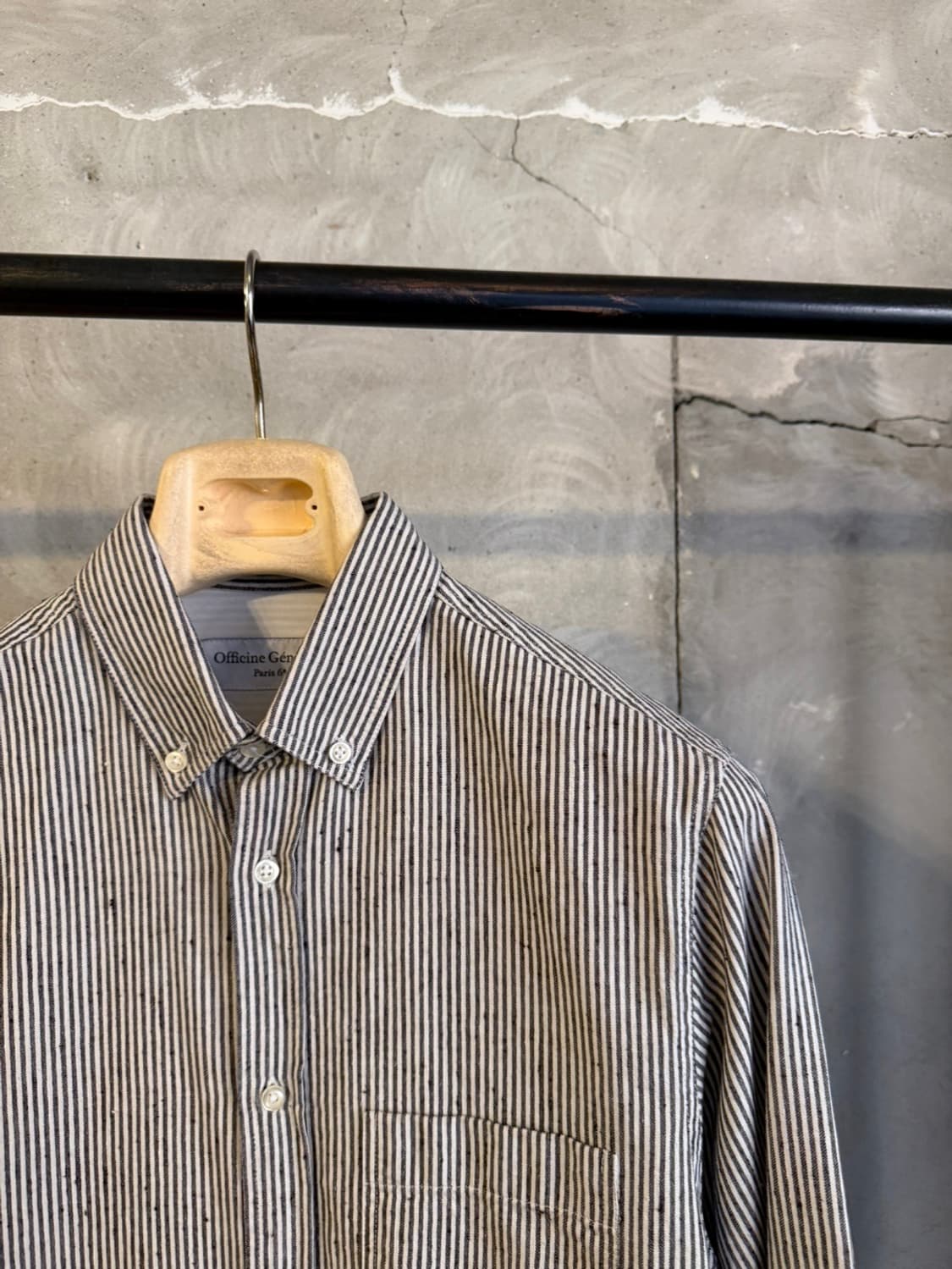 오피신 제네랄 버튼다운 셔츠 슬림100 상품이미지3