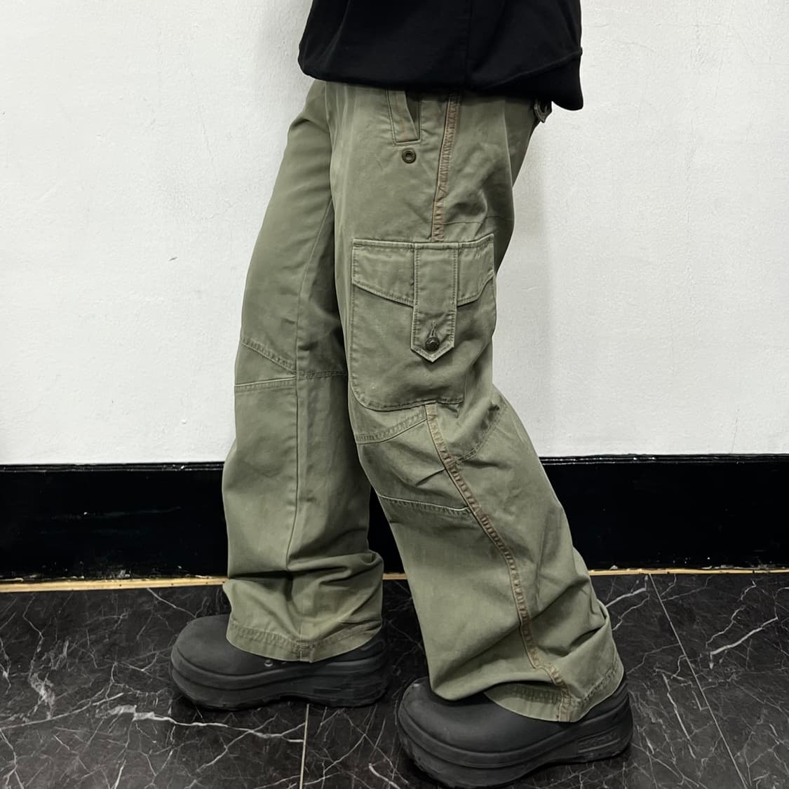 리바이스 카고포켓 미니멀 와이드 팬츠 상품이미지1